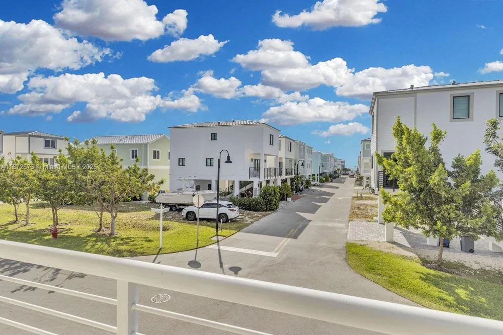 94825 Overseas Hwy #281 Key Largo, FL 33037