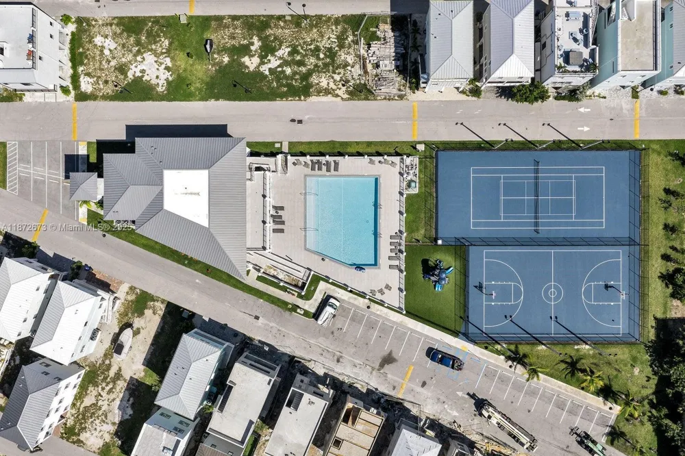94825 Overseas Hwy #281 Key Largo, FL 33037