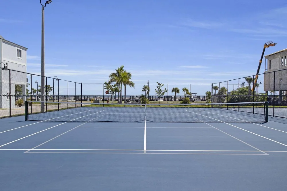 94825 Overseas Hwy #281 Key Largo, FL 33037