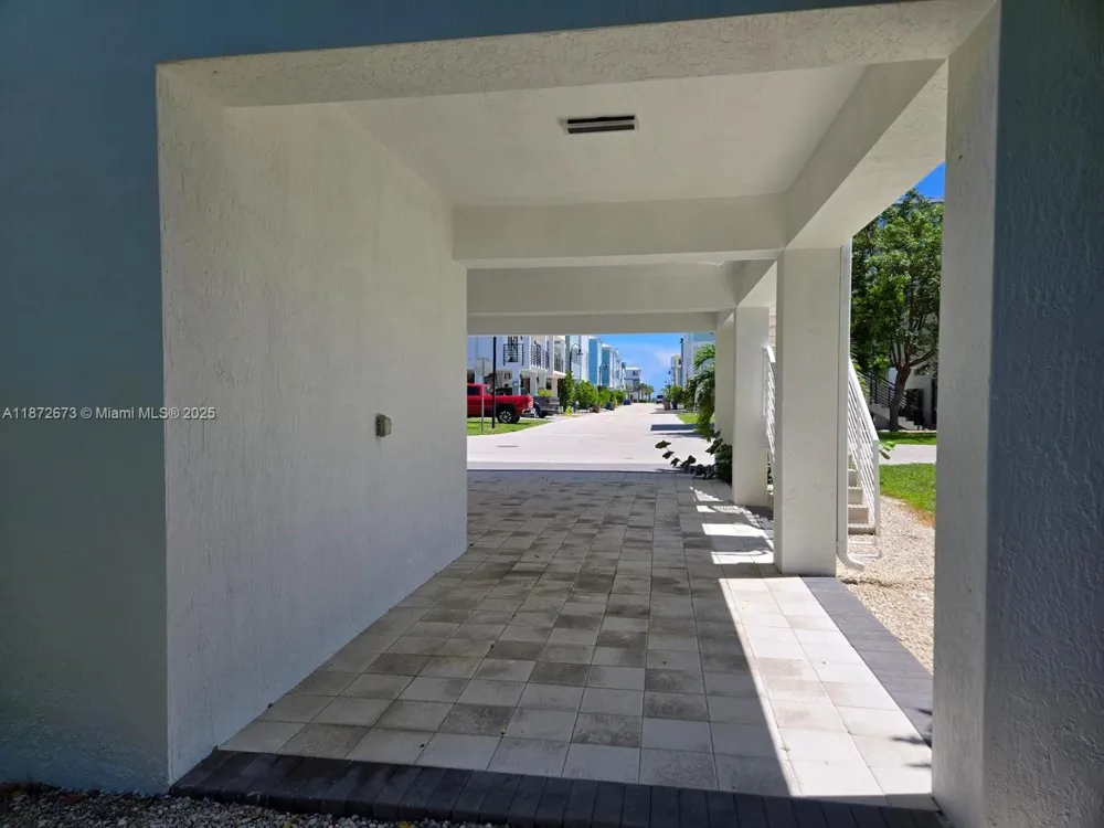 94825 Overseas Hwy #281 Key Largo, FL 33037