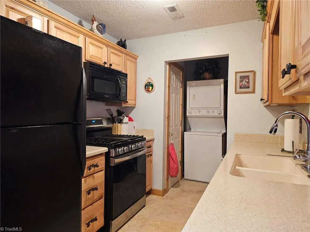 582 Deer Crossing Lane Lenoir, NC 28645