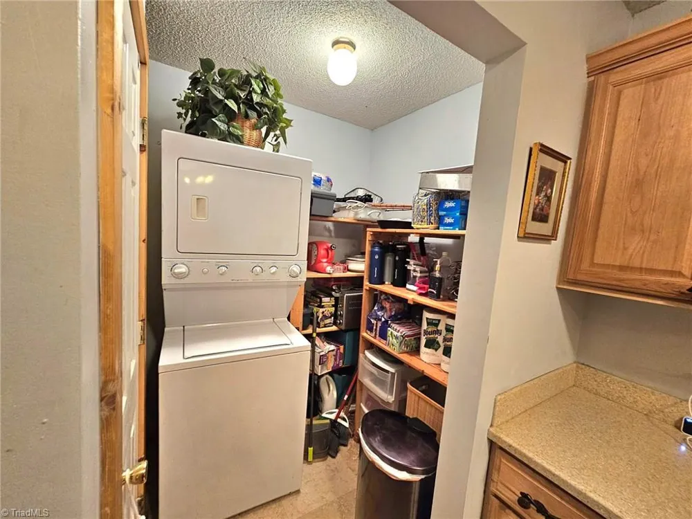 582 Deer Crossing Lane Lenoir, NC 28645