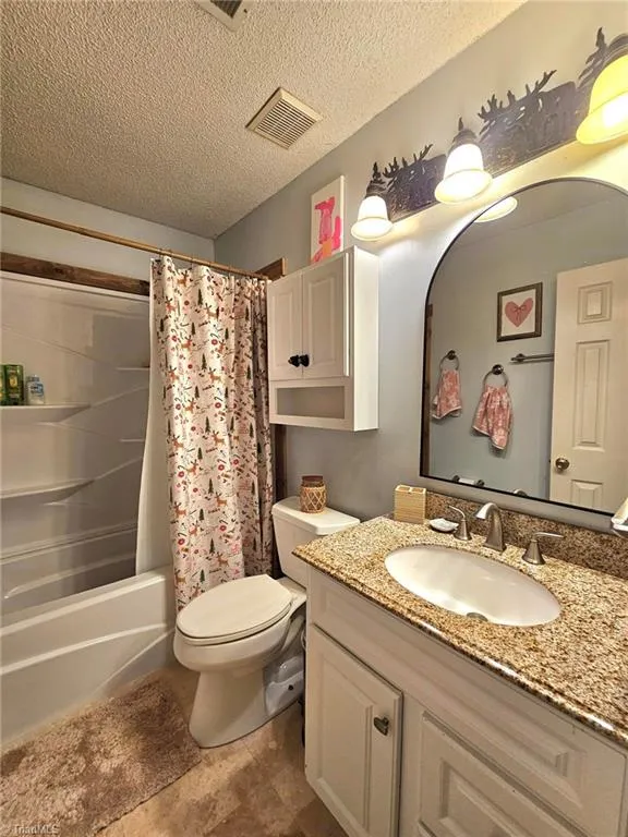 582 Deer Crossing Lane Lenoir, NC 28645