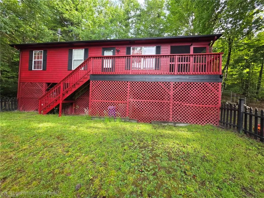 582 Deer Crossing Lane Lenoir, NC 28645