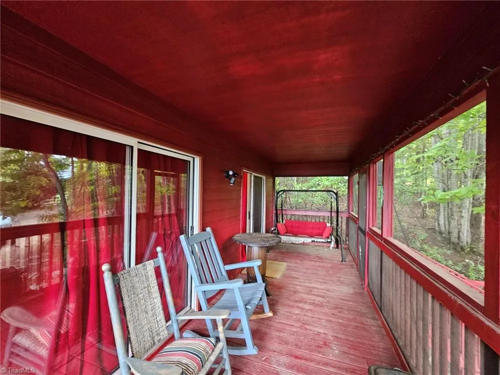 582 Deer Crossing Lane Lenoir, NC 28645