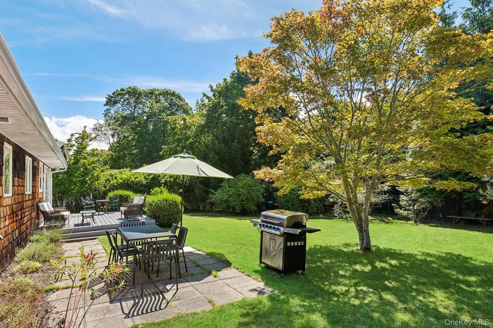 35 Bayberry Lane Sag Harbor, NY 11963