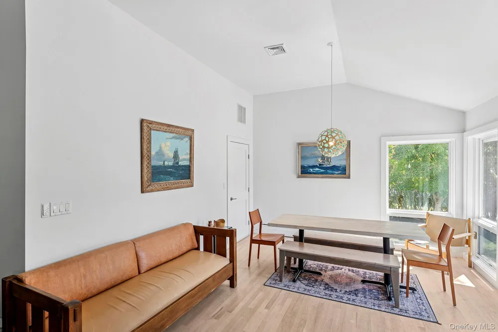 35 Bayberry Lane Sag Harbor, NY 11963