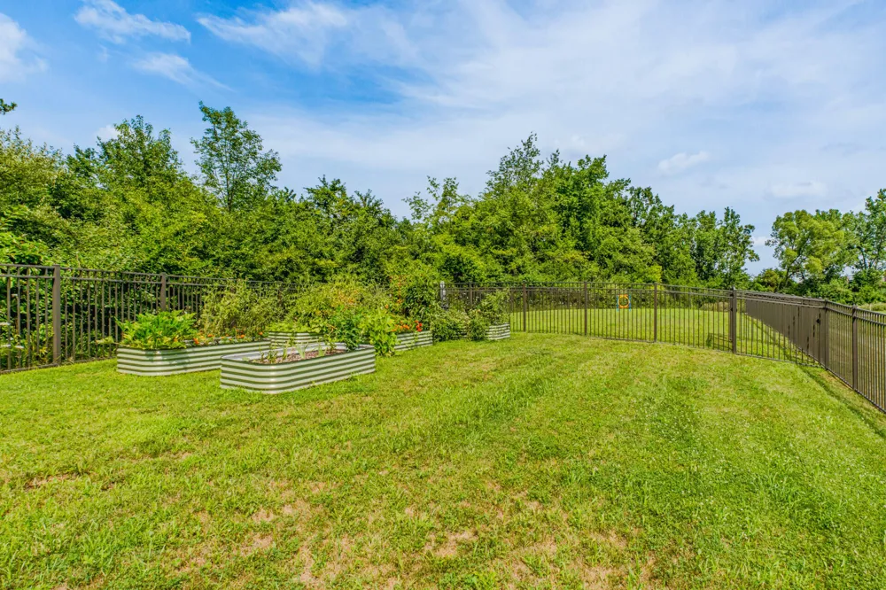 7142 Black Cherry Lane Saline, MI 48176