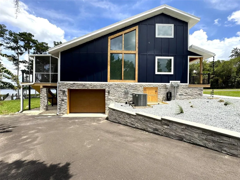 419 APOPKA AVENUE Inverness, FL 34450