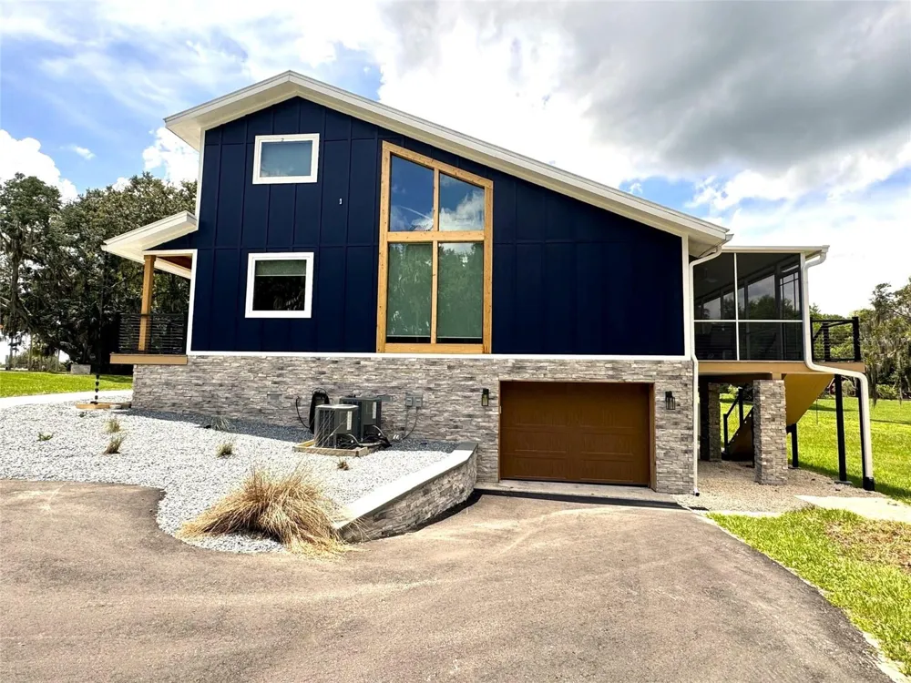 419 APOPKA AVENUE Inverness, FL 34450