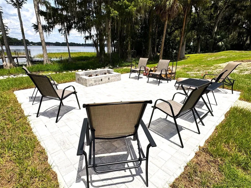419 APOPKA AVENUE Inverness, FL 34450