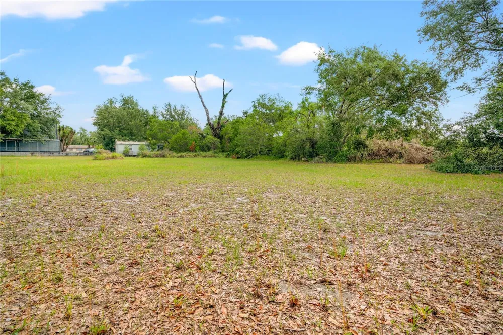3611 W REYNOLDS STREET #1/2 Plant City, FL 33563