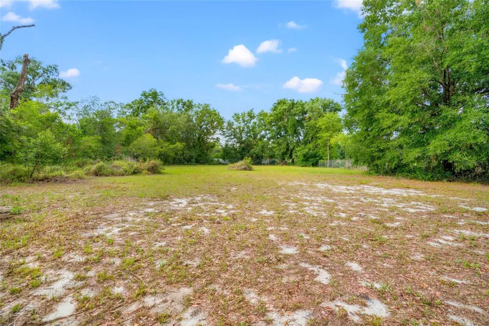 3611 W REYNOLDS STREET #1/2 Plant City, FL 33563