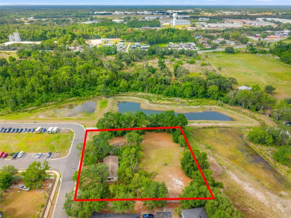 3611 W REYNOLDS STREET #1/2 Plant City, FL 33563