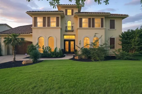 2116 University Club Dr.