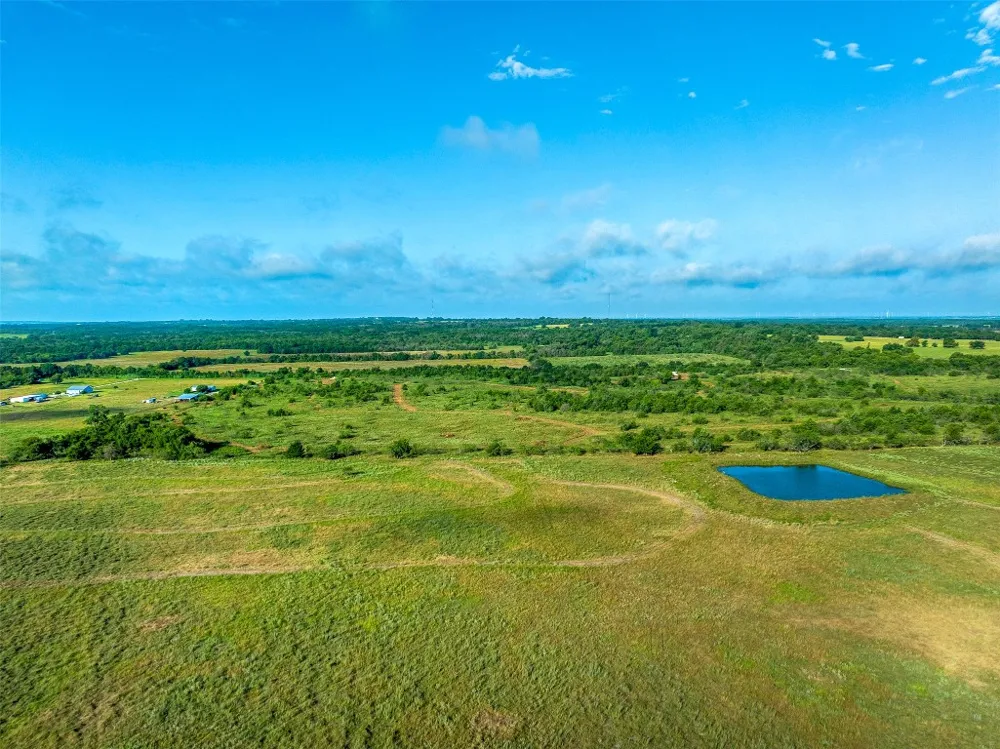 2 LCR 392 Groesbeck, TX 76642