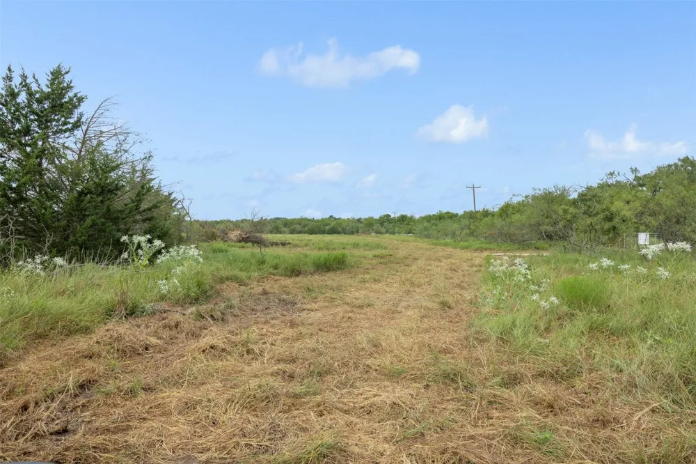2 LCR 392 Groesbeck, TX 76642