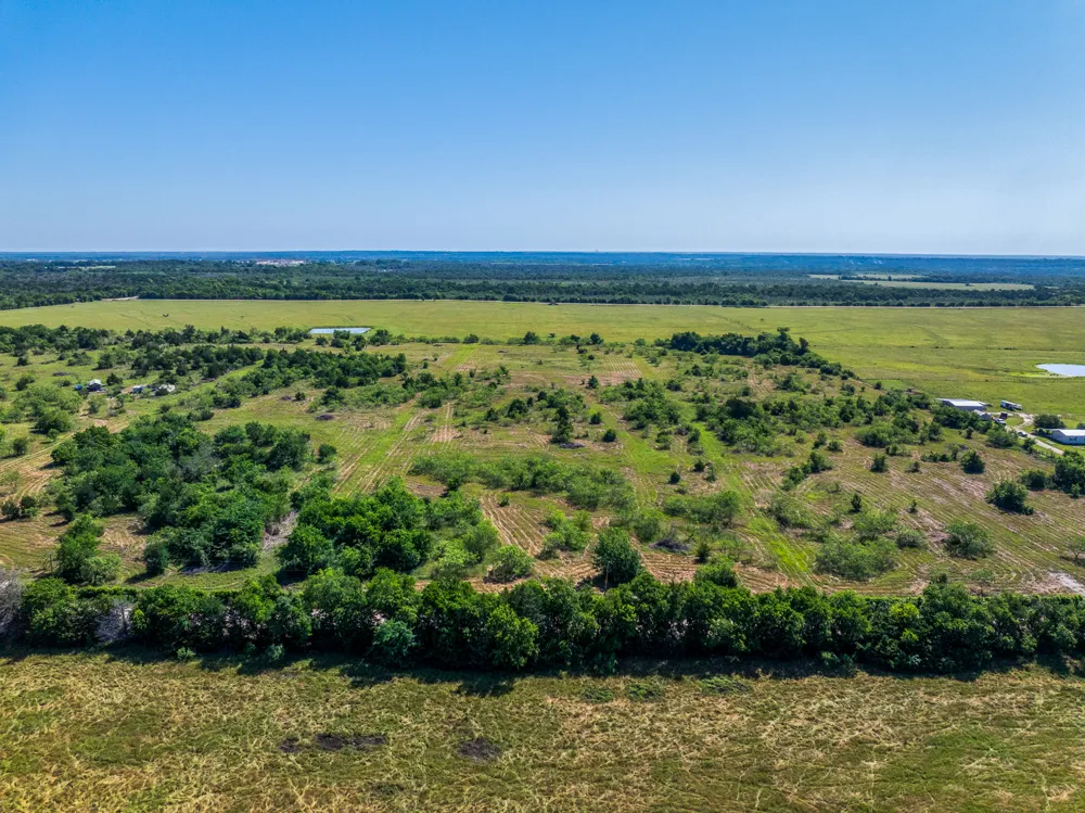 2 LCR 392 Groesbeck, TX 76642