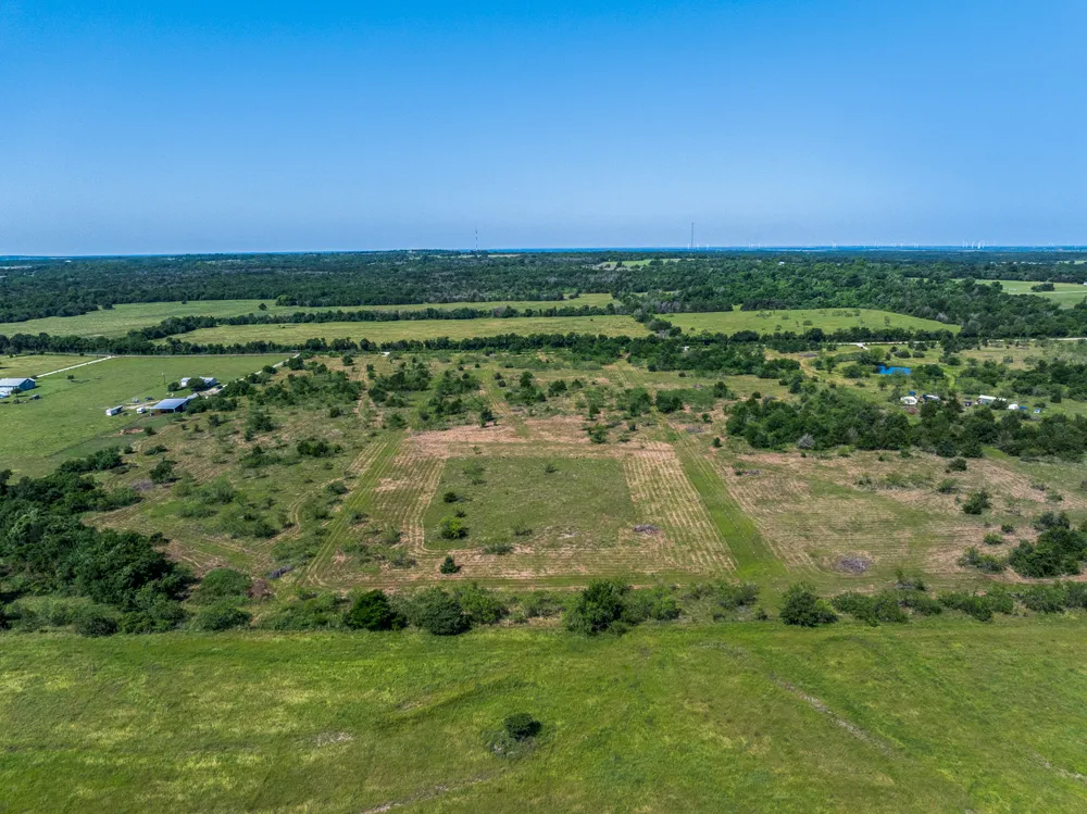 2 LCR 392 Groesbeck, TX 76642