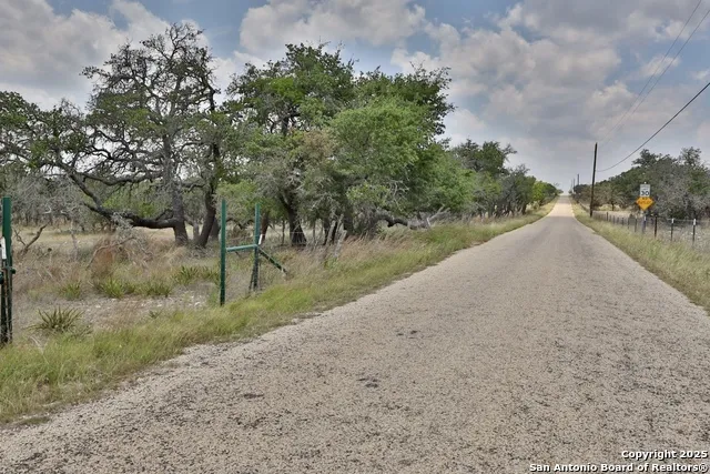 25 Dallas Josie Rd Harper, TX 78631