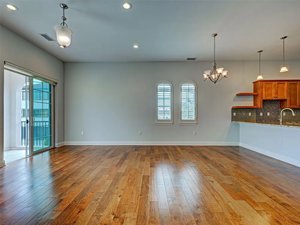 445 NOKOMIS AVENUE S #210 Venice, FL 34285