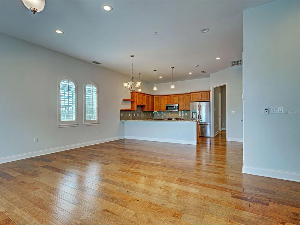 445 NOKOMIS AVENUE S #210 Venice, FL 34285
