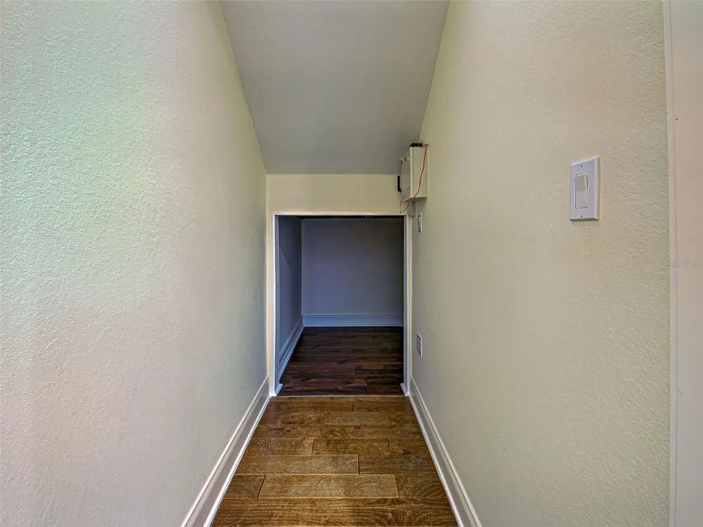 445 NOKOMIS AVENUE S #210 Venice, FL 34285