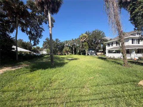 1116 MAGNOLIA STREET