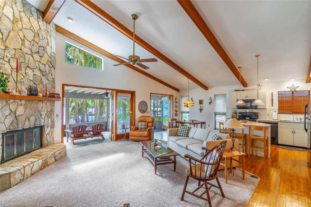 121 LAKE GEORGE DRIVE Georgetown, FL 32139