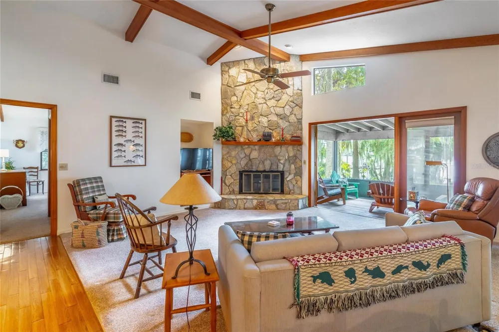121 LAKE GEORGE DRIVE Georgetown, FL 32139