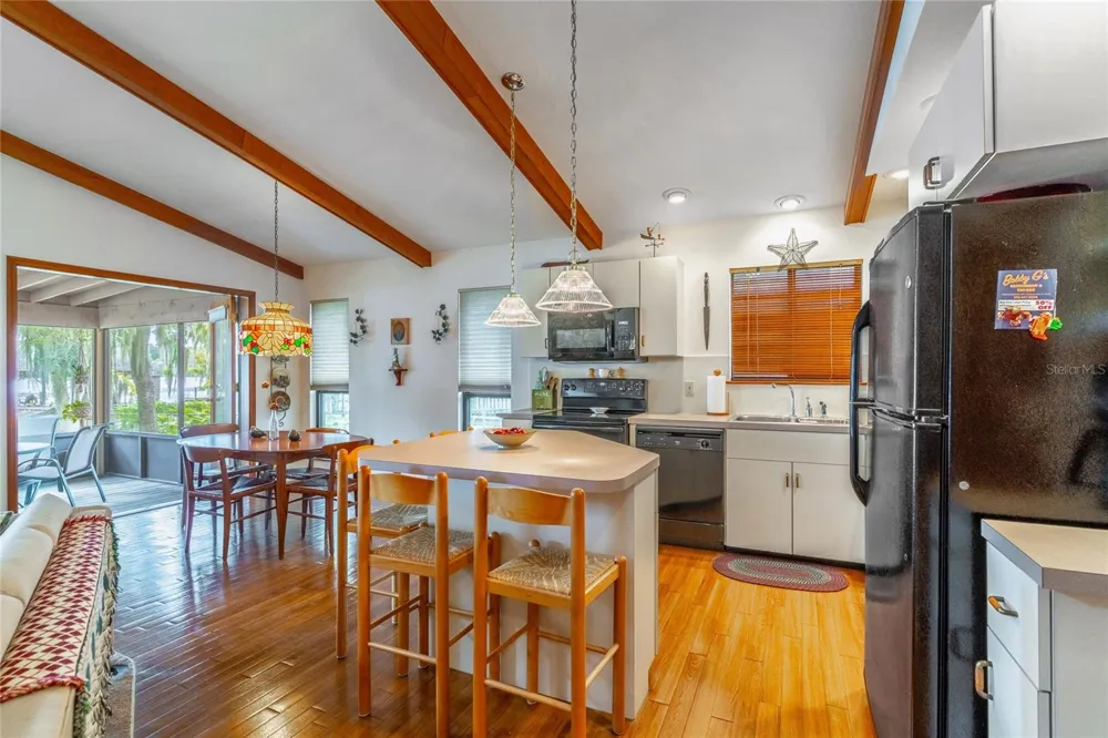 121 LAKE GEORGE DRIVE Georgetown, FL 32139