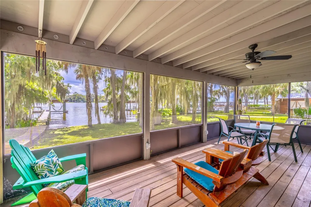 121 LAKE GEORGE DRIVE Georgetown, FL 32139