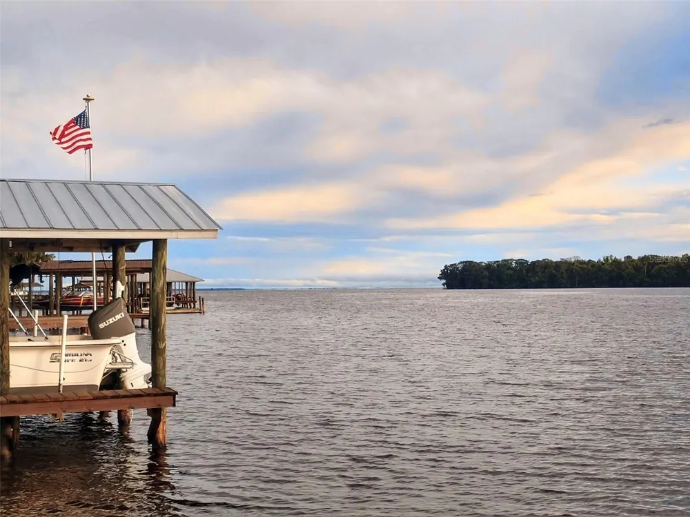 121 LAKE GEORGE DRIVE Georgetown, FL 32139