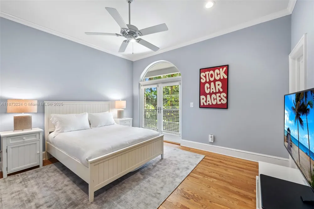 814 W Dilido Dr Miami Beach, FL 33139