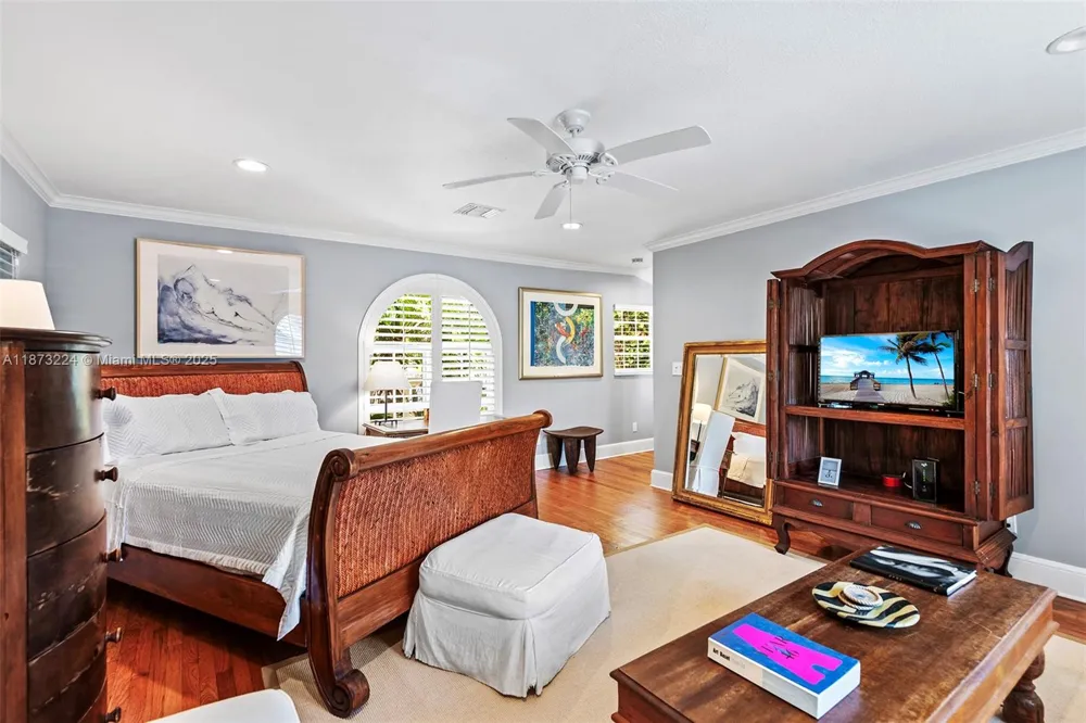 814 W Dilido Dr Miami Beach, FL 33139