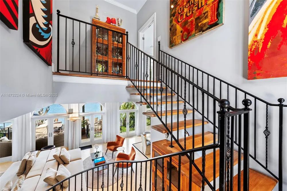 814 W Dilido Dr Miami Beach, FL 33139
