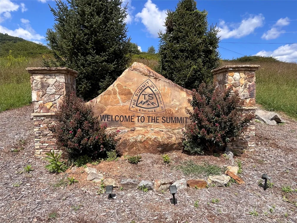 4 Summit View Drive #4 Canton, NC 28716