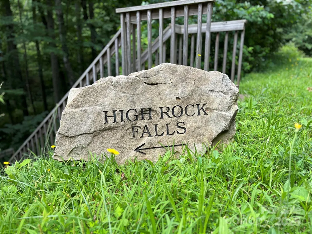 4 Summit View Drive #4 Canton, NC 28716