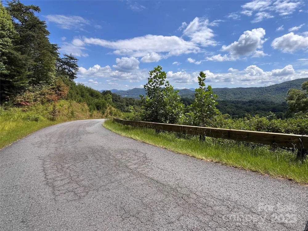 4 Summit View Drive #4 Canton, NC 28716