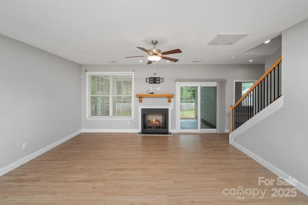 100 Holly Drive Duncan, SC 29334