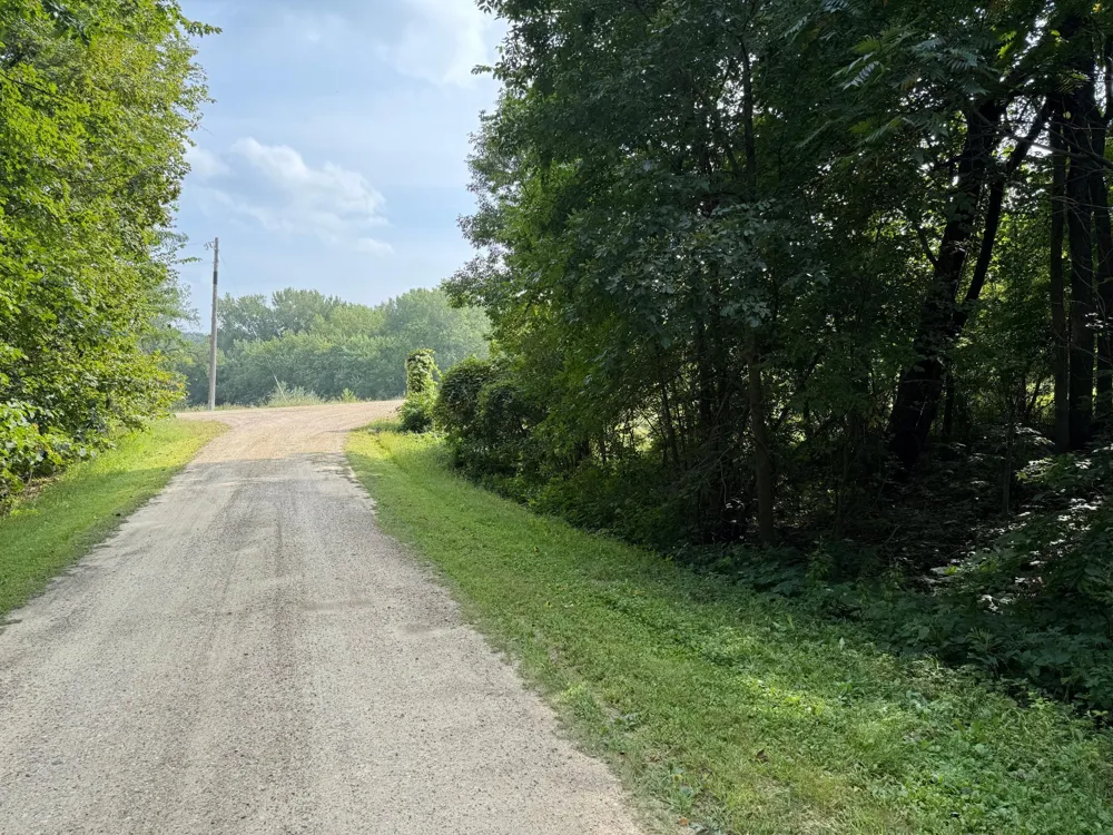 38388 512th St North Mankato, MN 56003