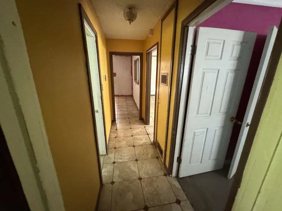 905 Euclid Street Cleburne, TX 76033