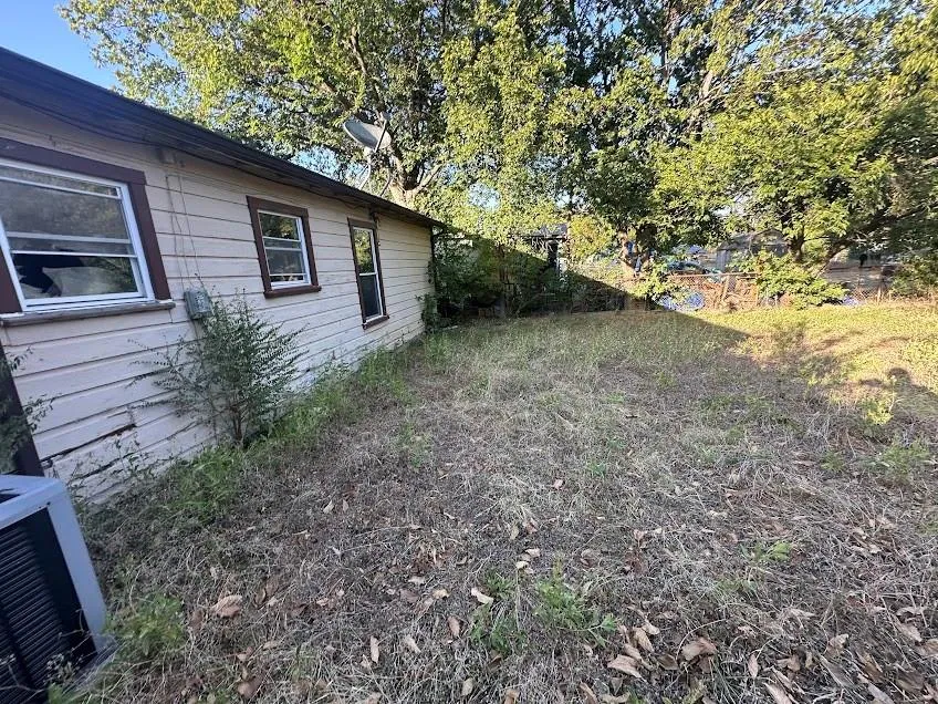 905 Euclid Street Cleburne, TX 76033
