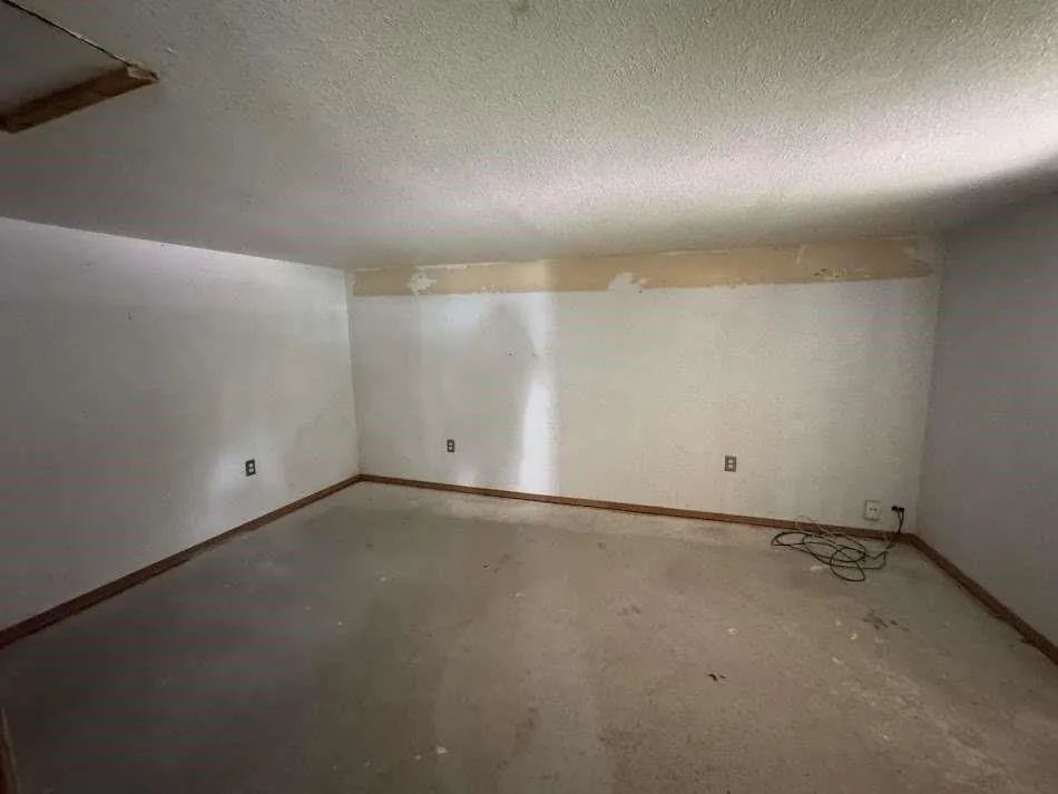 905 Euclid Street Cleburne, TX 76033