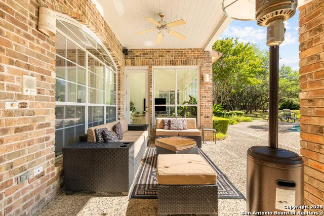 112 Canter Gait Shavano Park, TX 78231