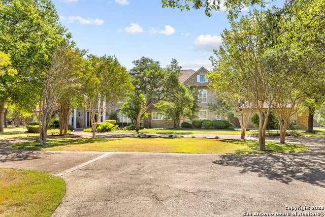 112 Canter Gait Shavano Park, TX 78231