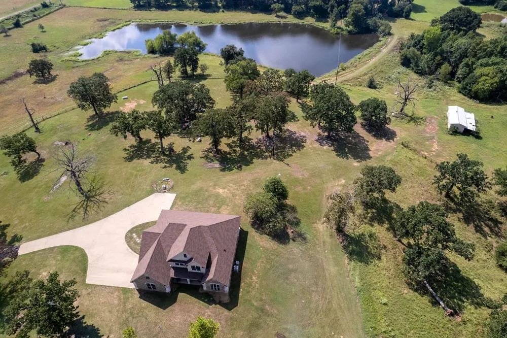 4149 An County Road 2202 Palestine, TX 75803