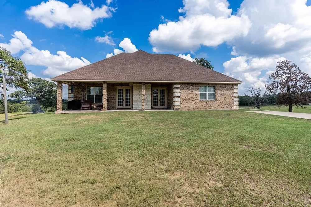4149 An County Road 2202 Palestine, TX 75803