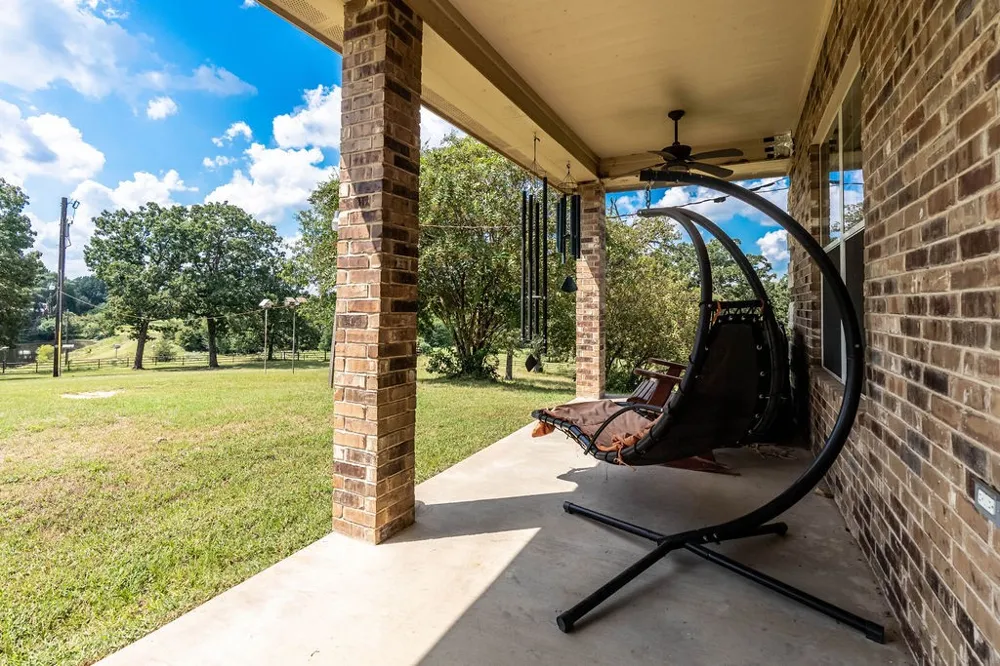 4149 An County Road 2202 Palestine, TX 75803
