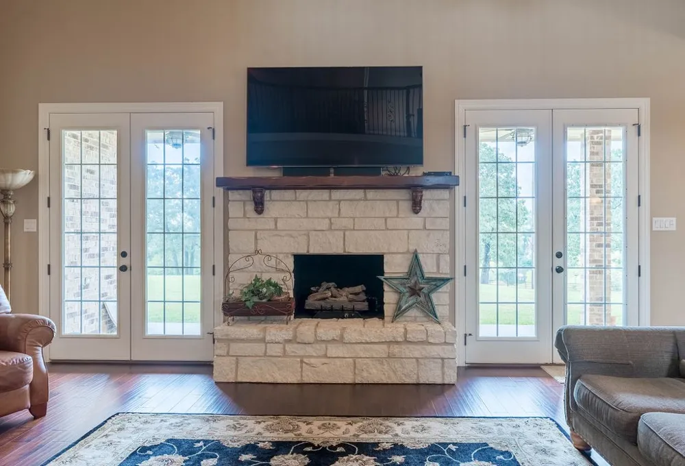 4149 An County Road 2202 Palestine, TX 75803